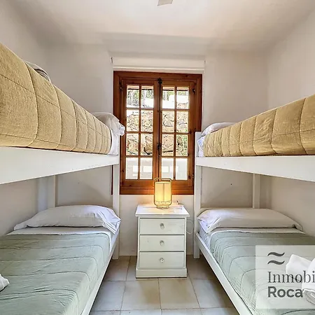 Roca Fornells, Marinero Con Wifi Y Aire Acondicionado P82 *
